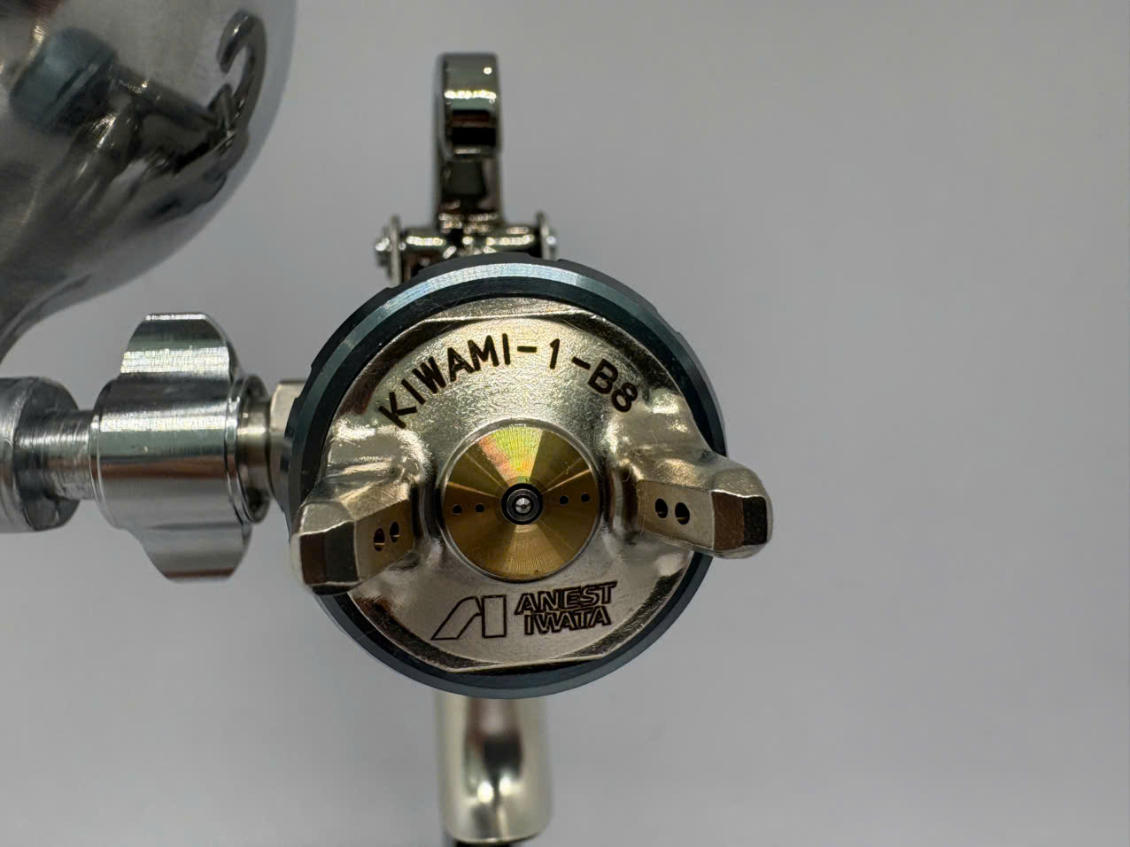 Súng phun sơn Iwata Kiwami1-14B8